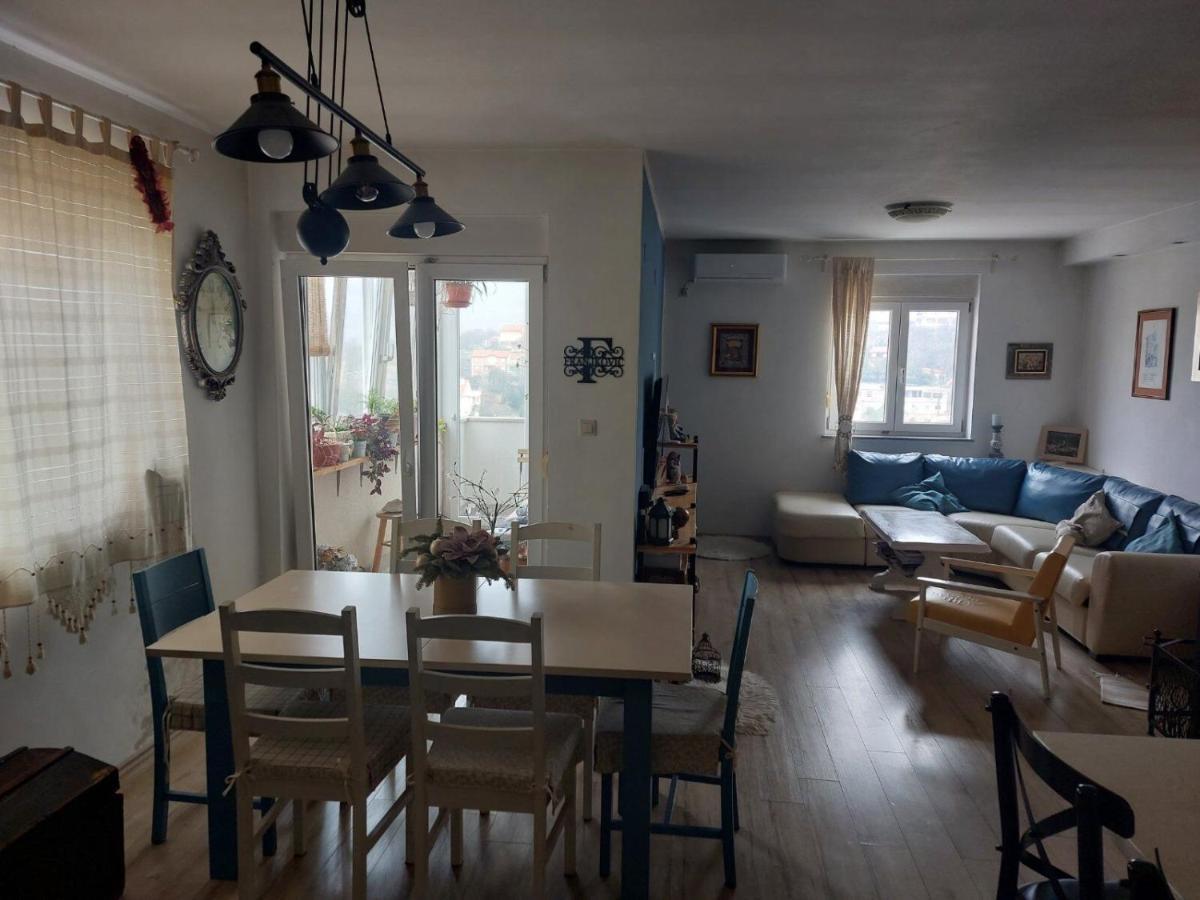 Apartments Franny Novi Vinodolski Bagian luar foto
